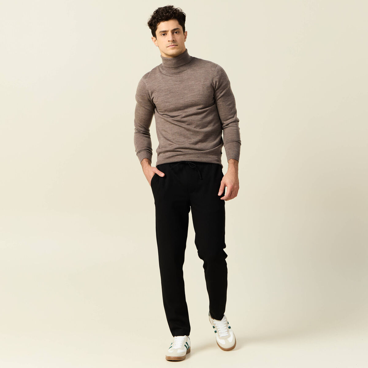 Pantalon chino jogger noir homme