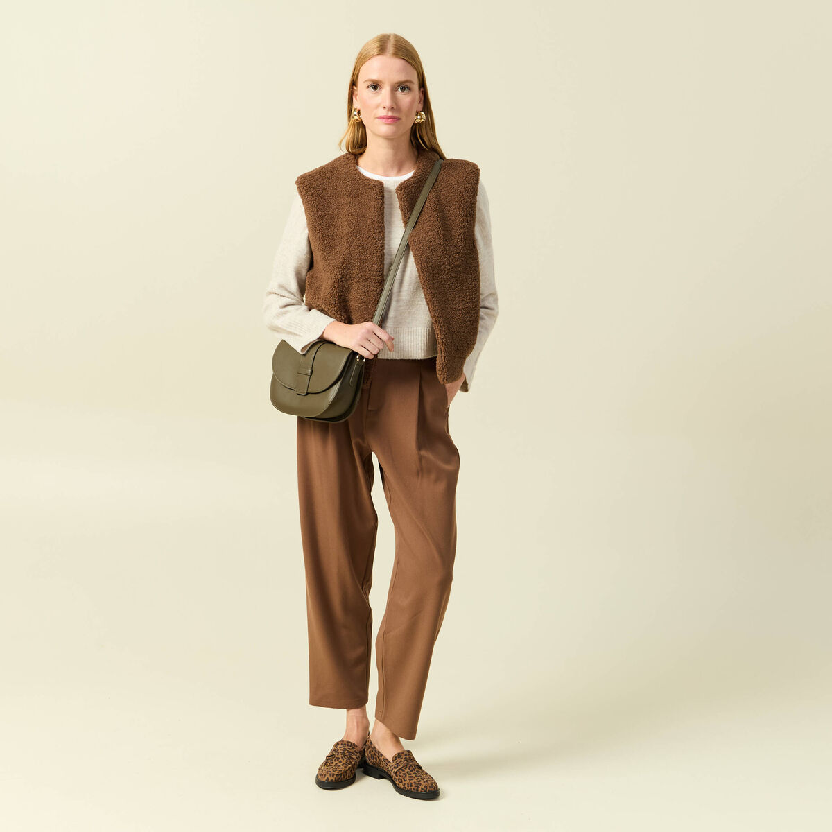 Gilet sans manches bouclette col rond marron femme