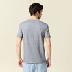 T-shirt cintr&eacute; col rond manches courtes bleu marine homme