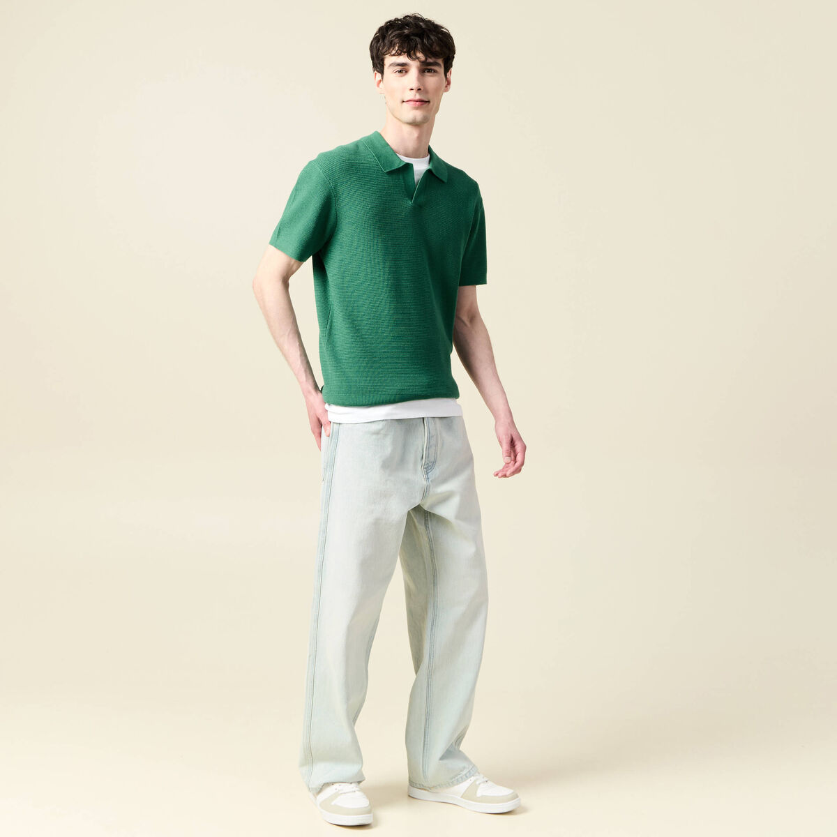 Polo cintr&eacute; manches courtes vert homme