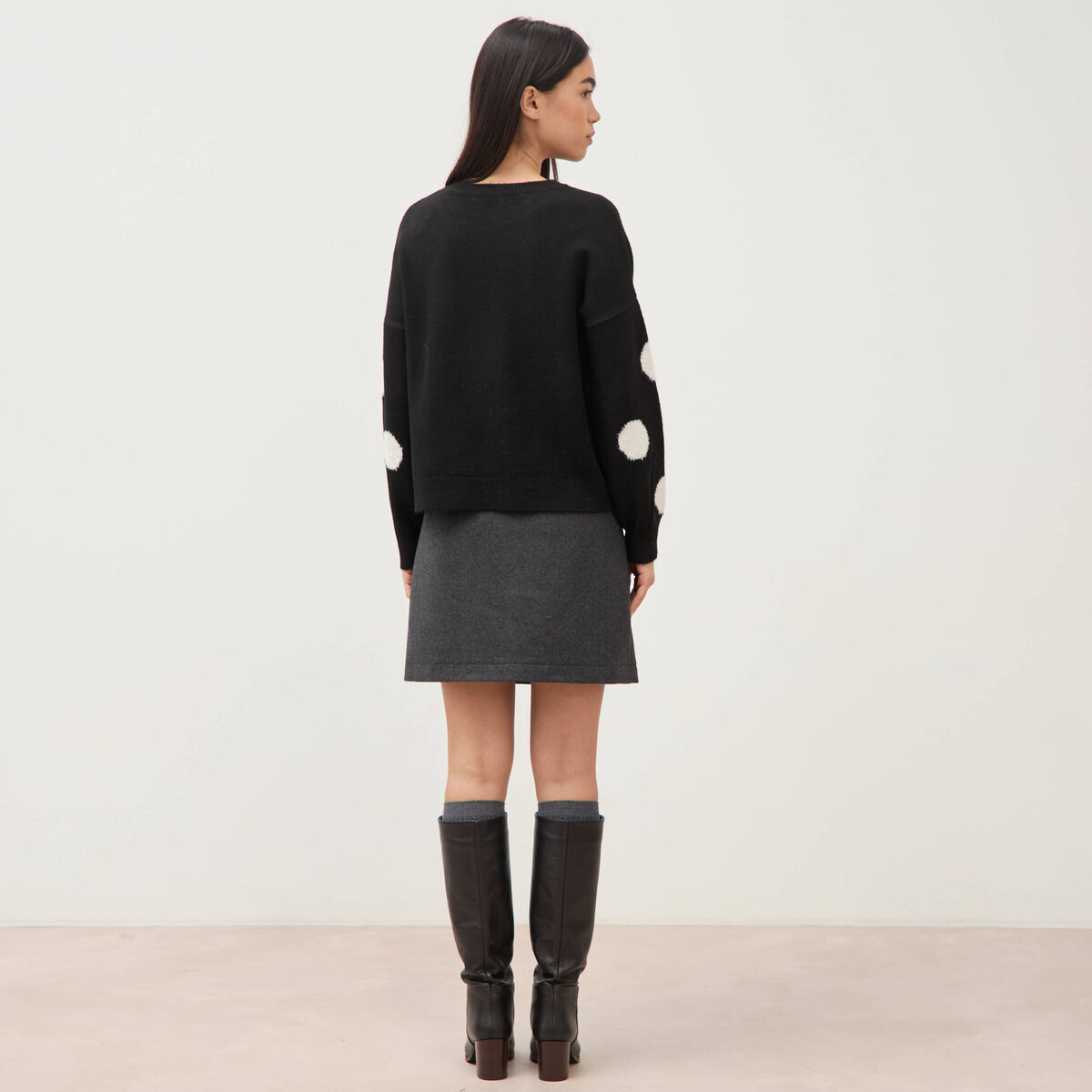 Pull manches longues col rond noir femme
