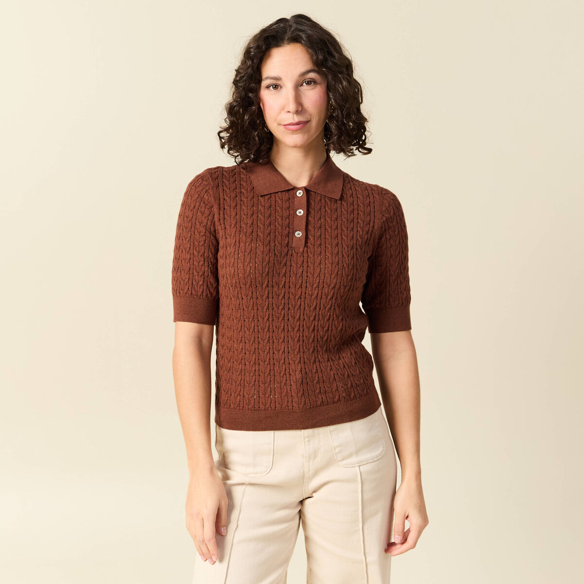 Polo col polo manches coude en coton marron fonc&eacute; femme
