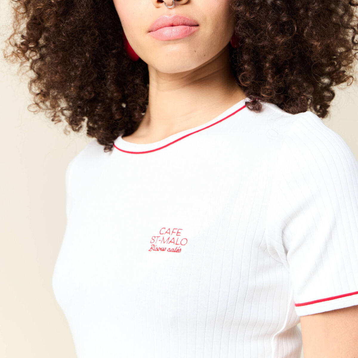 Short ajusté court manches courtes blanc femme