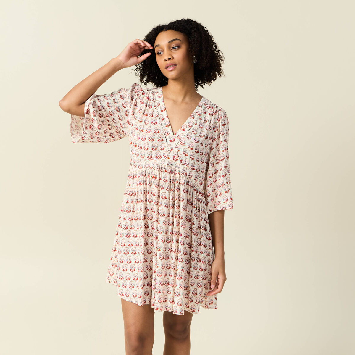 Robe &eacute;vas&eacute;e manches 3/4 ivoire femme
