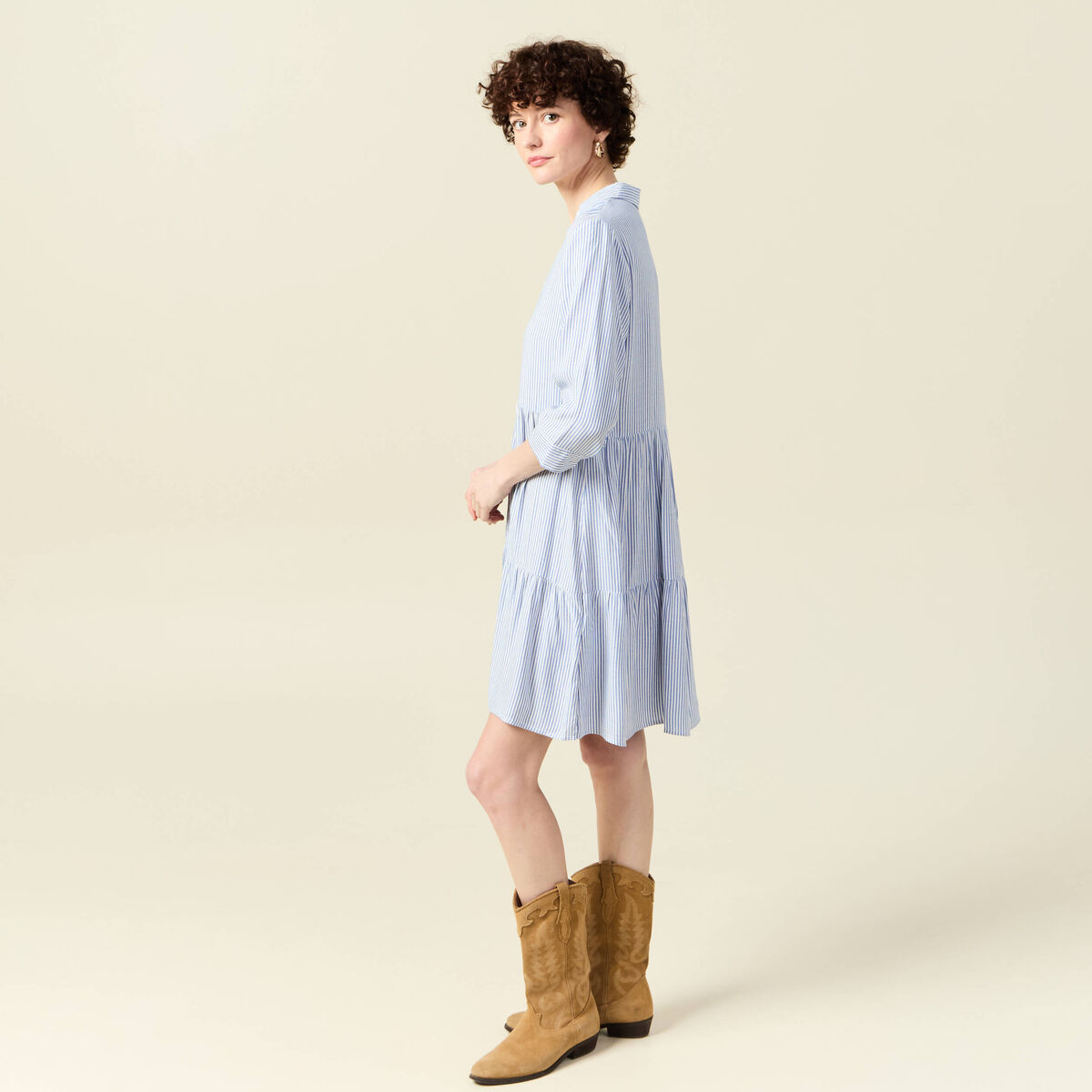 Robe patineuse boutonnée ecru femme