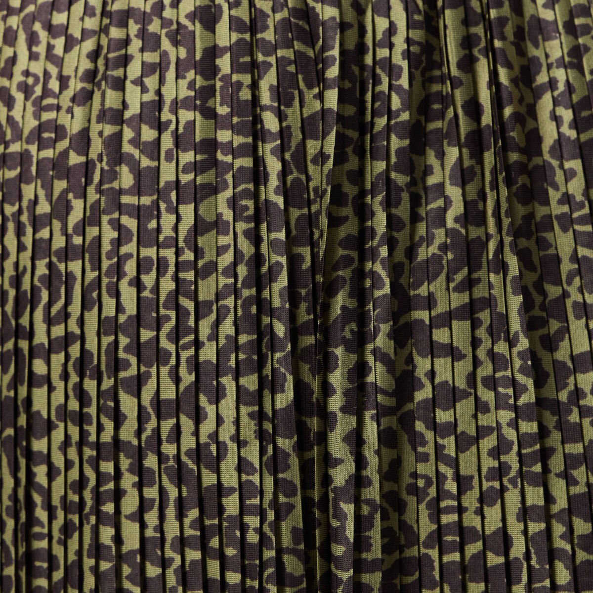 Jupe longue évasée plissée vert kaki femme