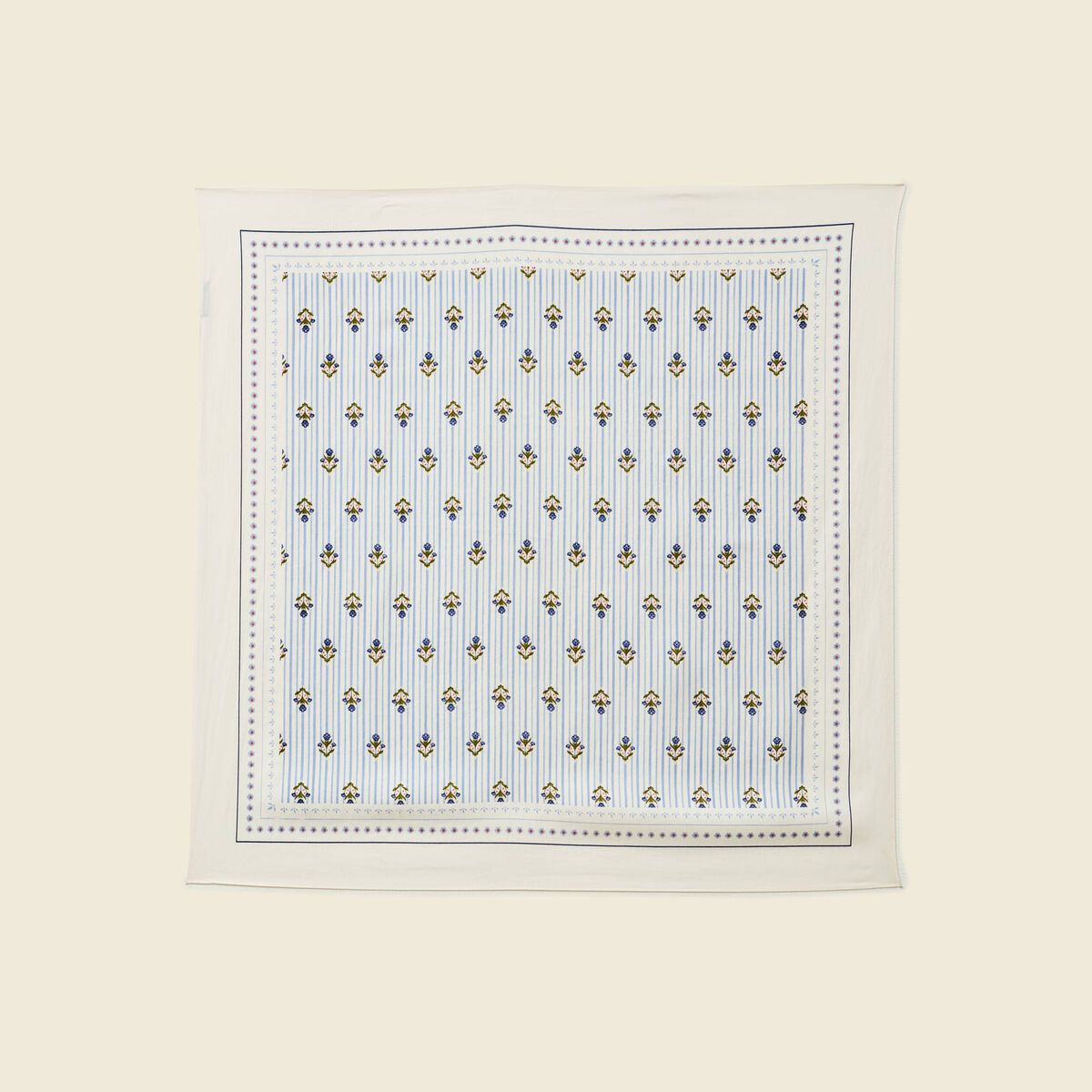 Foulard &agrave; motifs ivoire femme