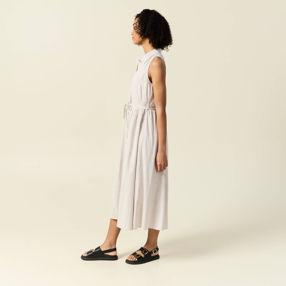 Robe longue évasée ceinturée blanc femme