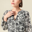 Robe fluide col v manches longues blanc femme