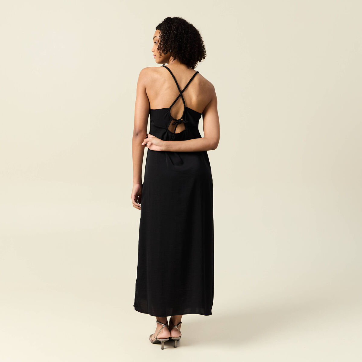 Robe midi droite satin noir femme
