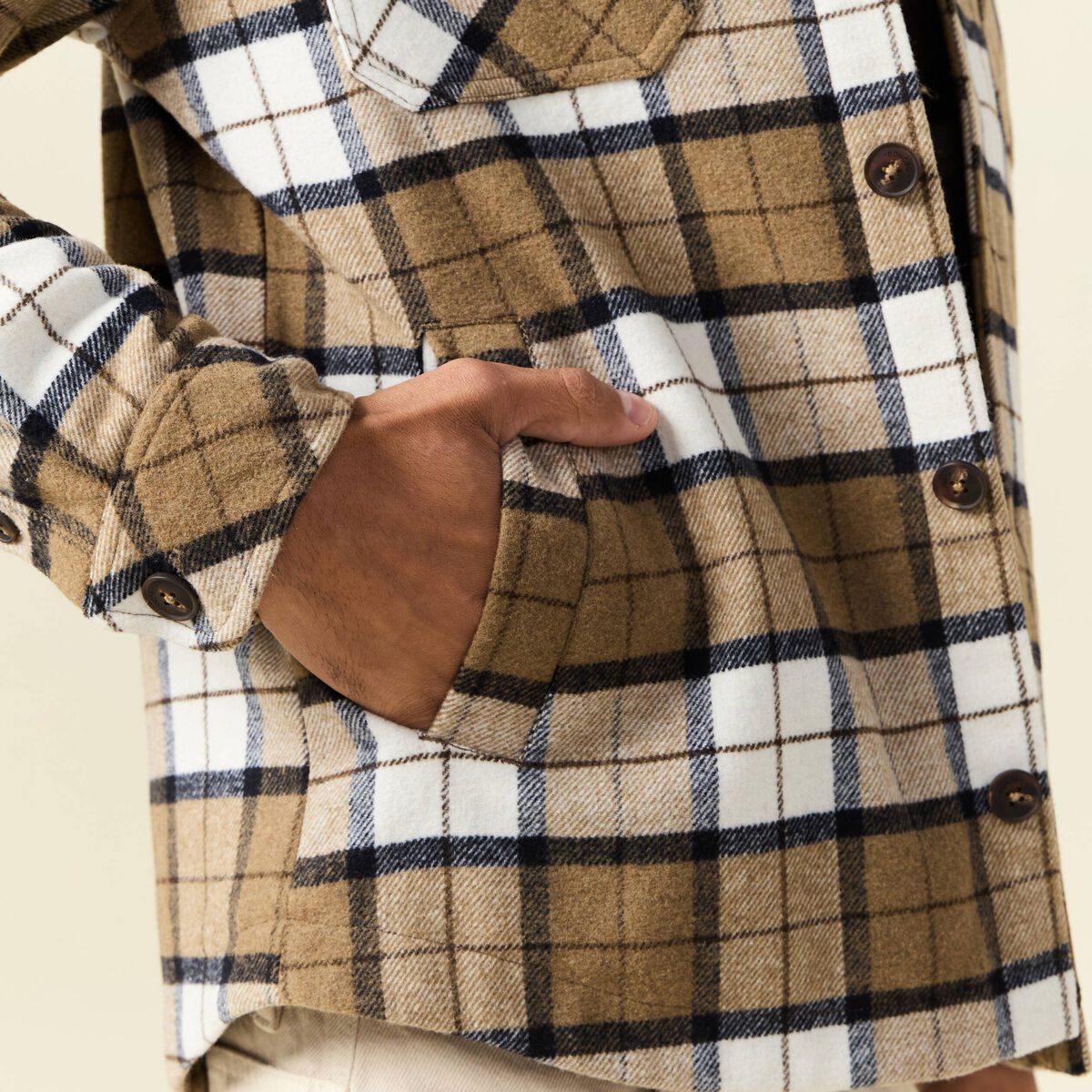 Surchemise col aviateur ecru homme