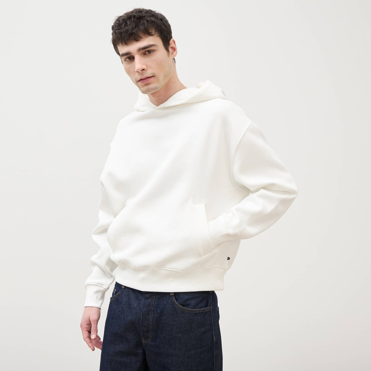 Sweat &agrave; capuche manches longues ecru homme