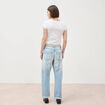 Jeans boyfriend ceintur&eacute; denim bleach femme