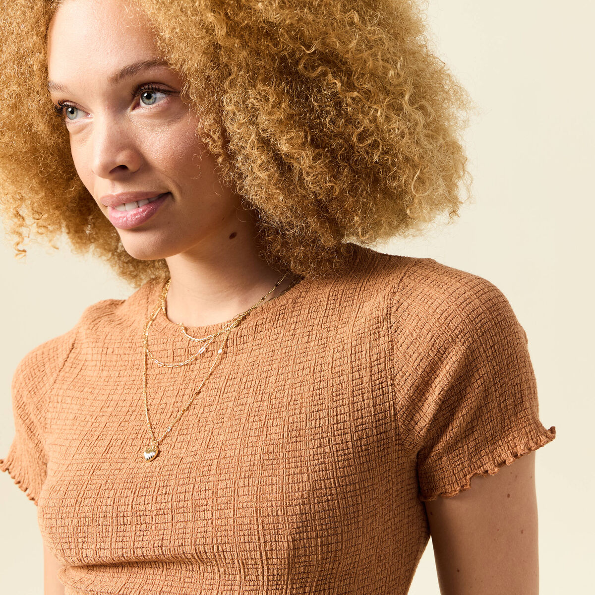 T-shirt ajust&eacute; court manches courtes terracotta femme