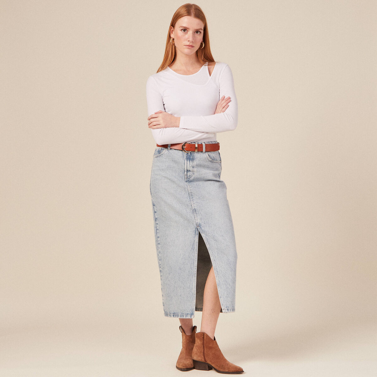T-shirt ajust&eacute; d&eacute;collet&eacute; manches longues blanc femme
