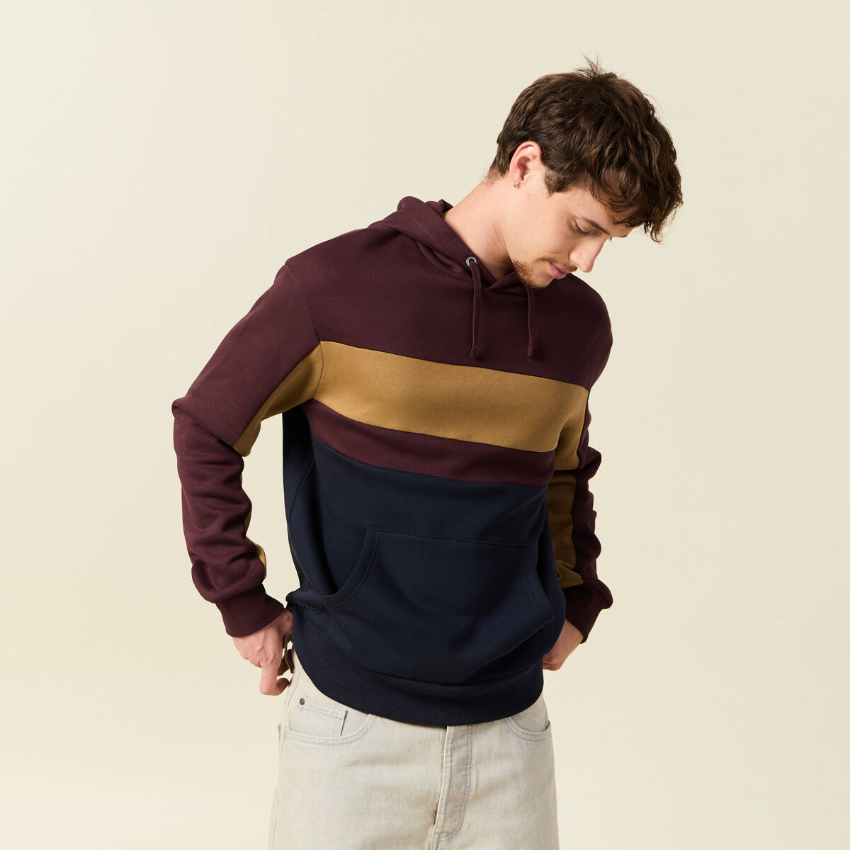 Sweat &agrave; capuche manches longues bordeaux homme