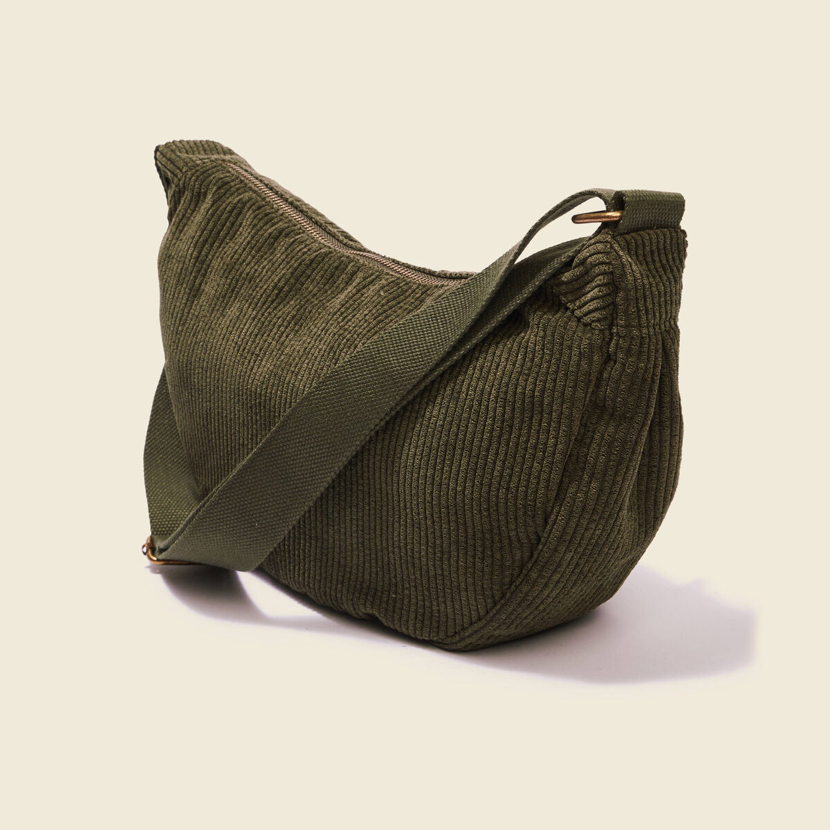 Petit Sac Demi-lune En Velours Côtelé KUMSODE – Noir, Bandoulière Réglable – Parfait Pour Le Quotidien
