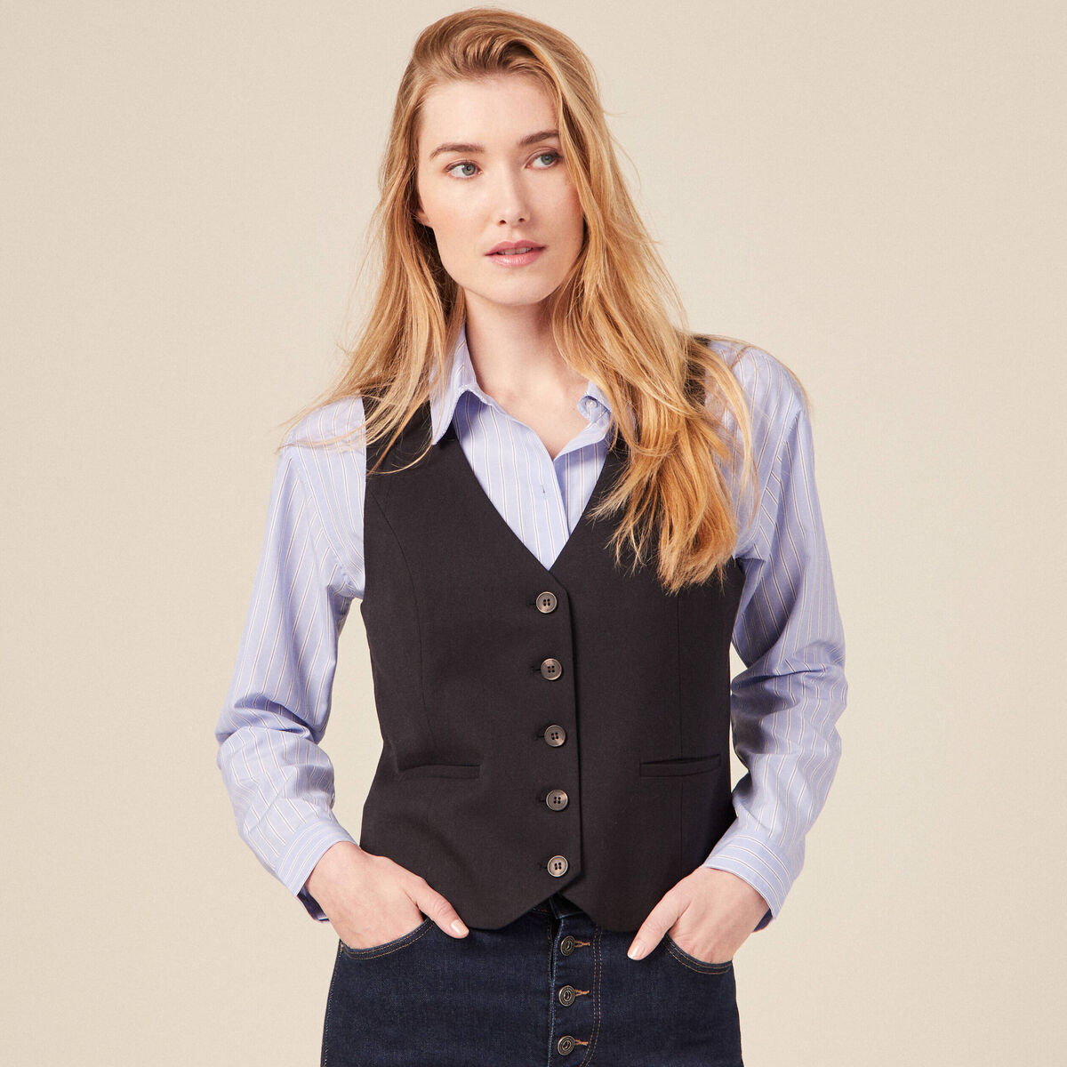 Veston boutonn&eacute; noir femme