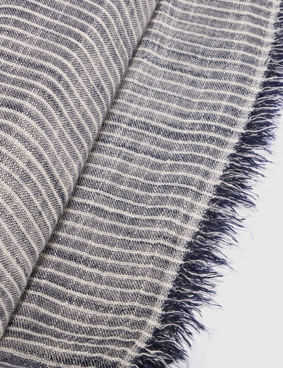 Foulard ray&eacute; bleu ciel homme