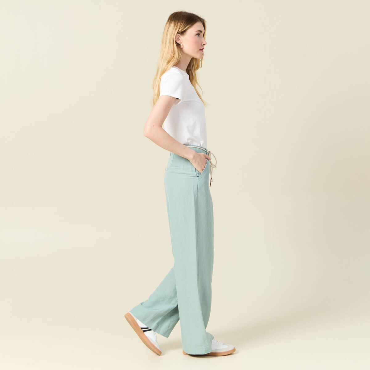 Pantalon large éco-responsable vert pastel femme