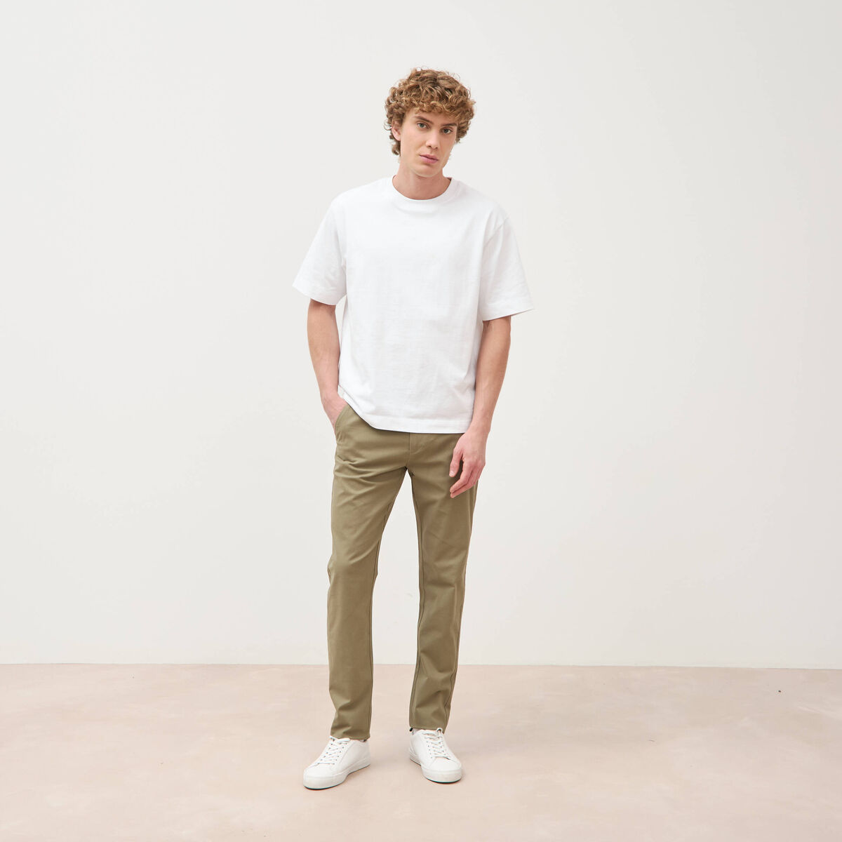 Pantalon chino slim vert kaki homme
