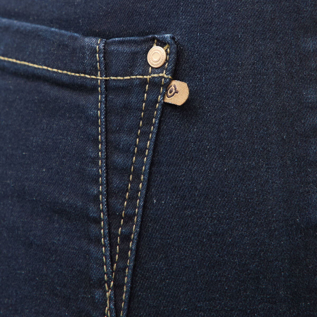 Jeans regular 7/8&egrave;me taille standard denim brut rinse femme