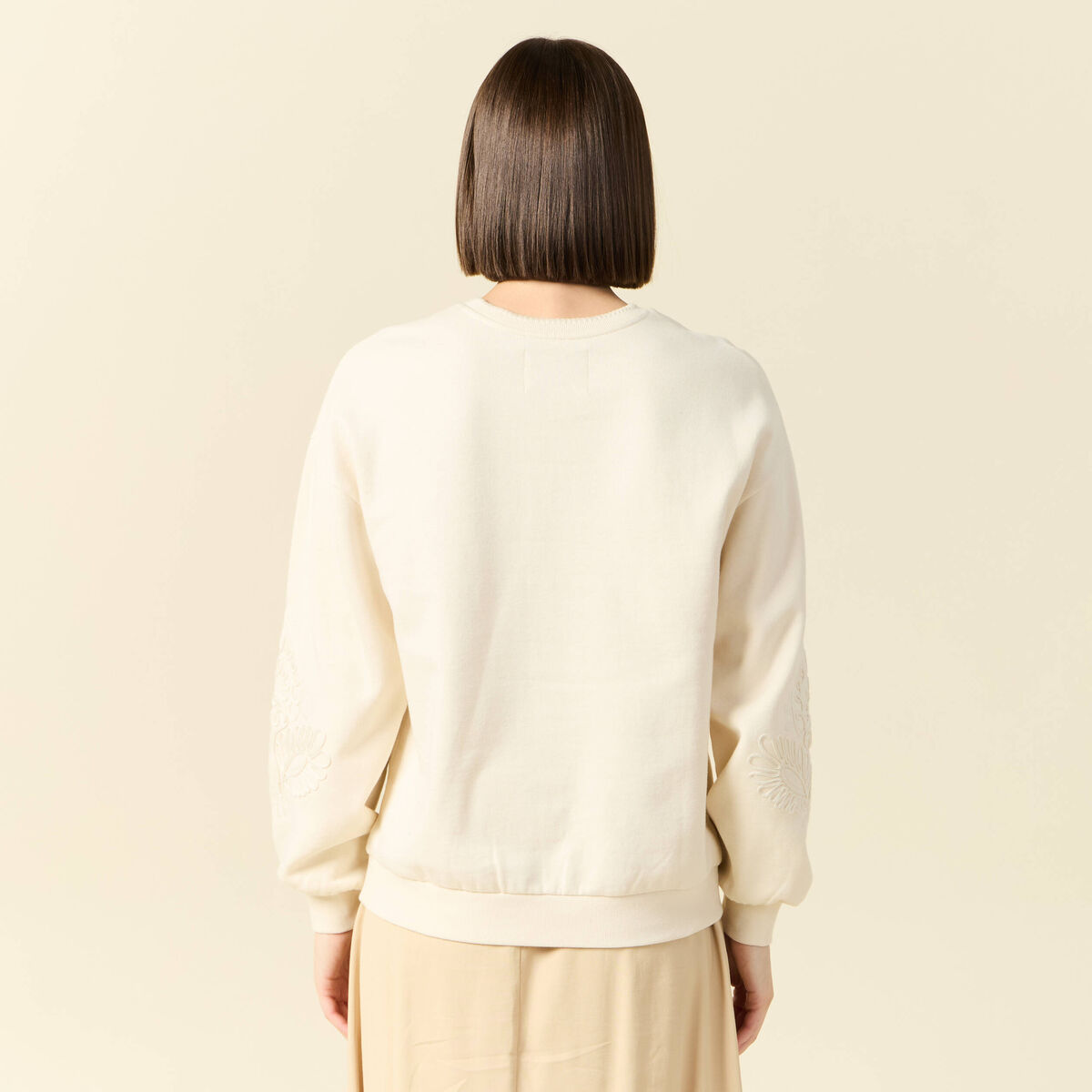 Sweat manches longues brod&eacute; ecru femme