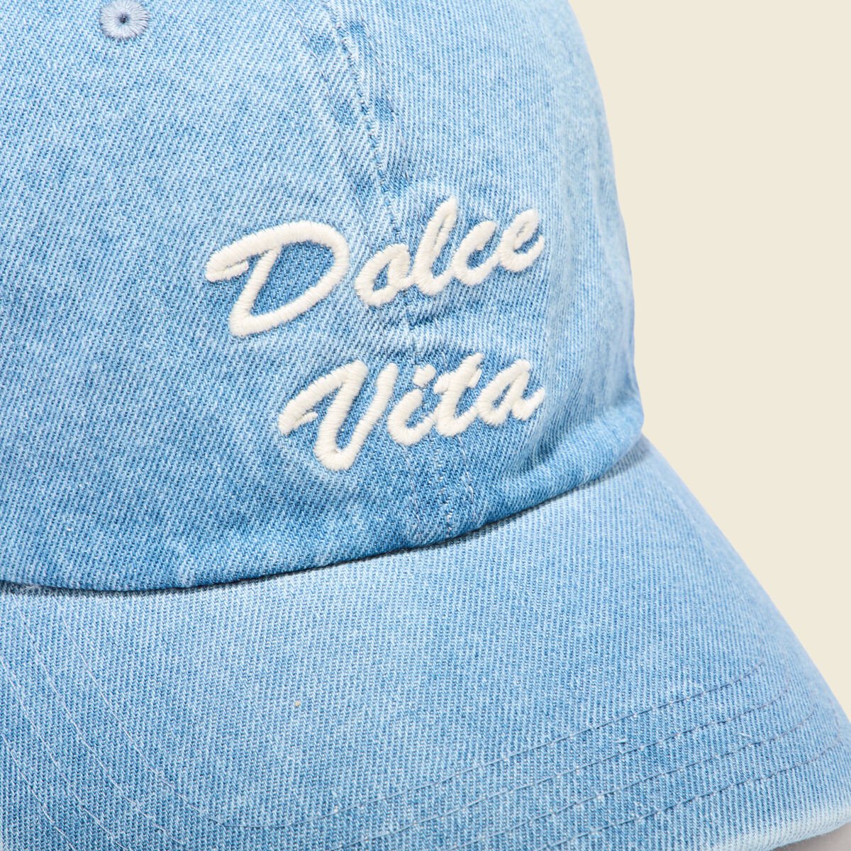 Casquette brodée en jean denim bleach femme
