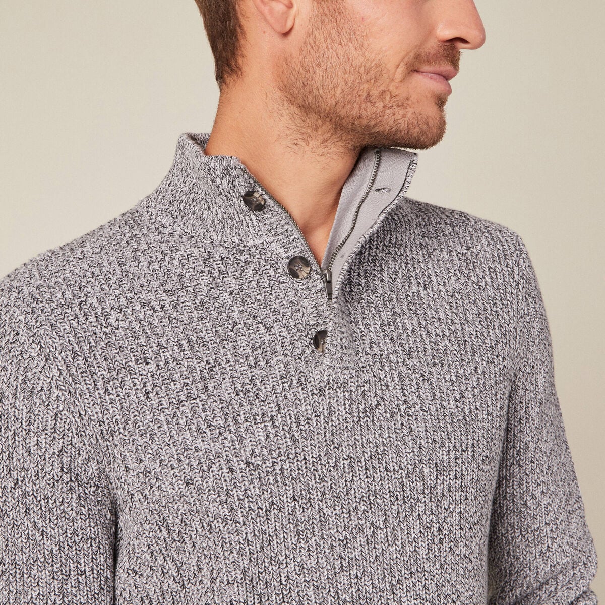 Pull manches longues gris fonc&eacute; homme