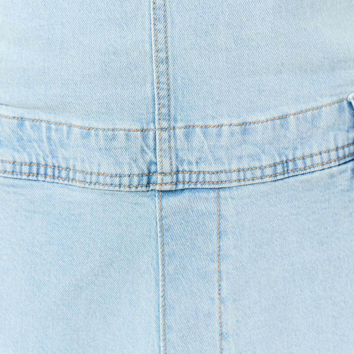 Salopette droite en jean denim used femme