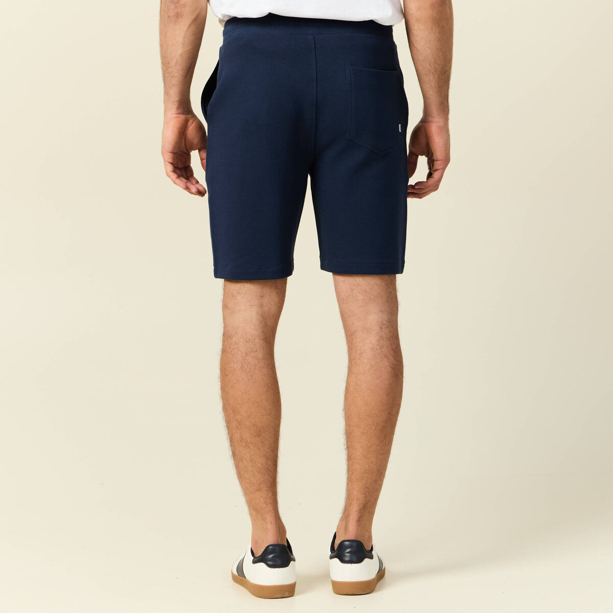 Short éco-responsable bleu marine homme
