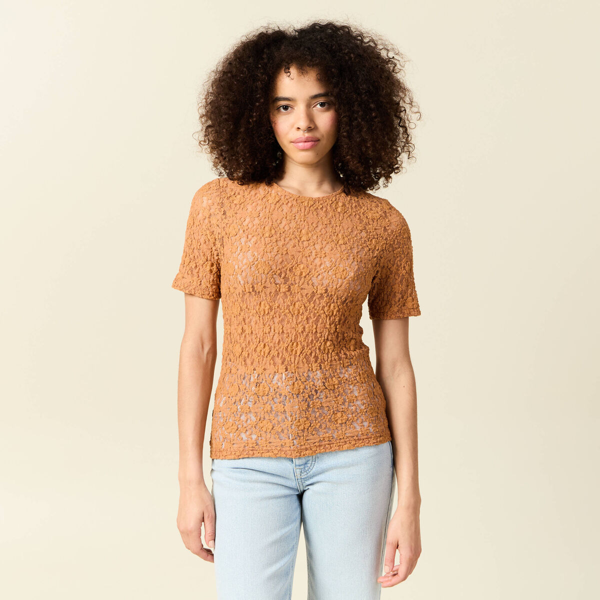 T-shirt cintr&eacute; col rond dentelle terracotta femme