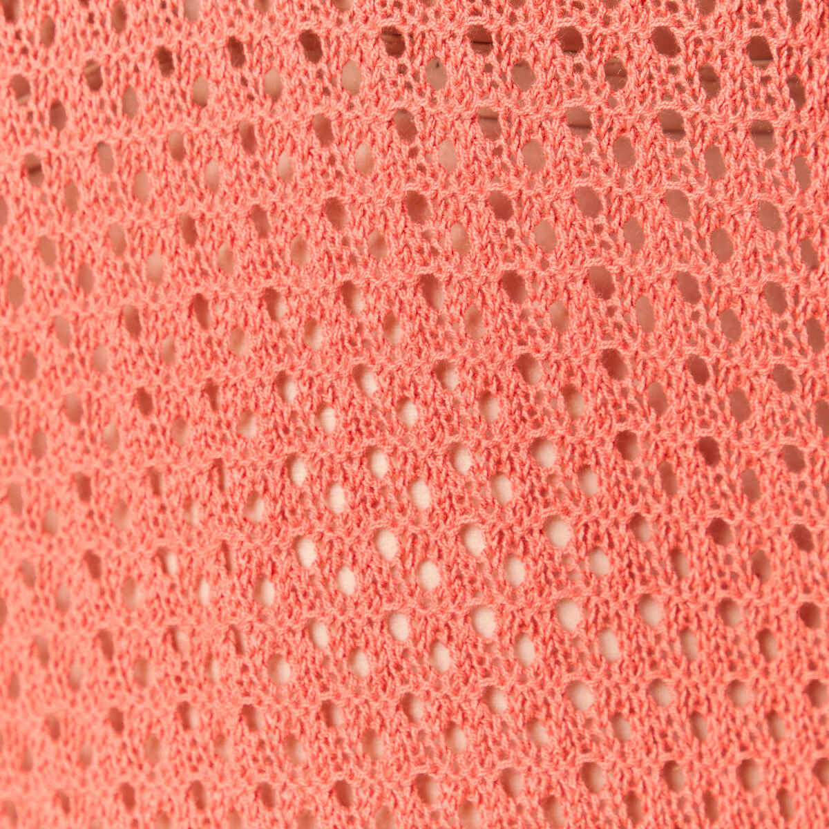 Pull ajour&eacute; col v manches 3/4 rouge fonc&eacute; femme