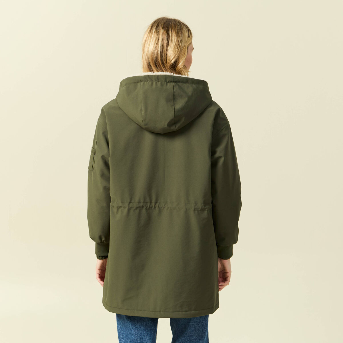Parka oversize mi-longue &agrave; capuche vert kaki femme