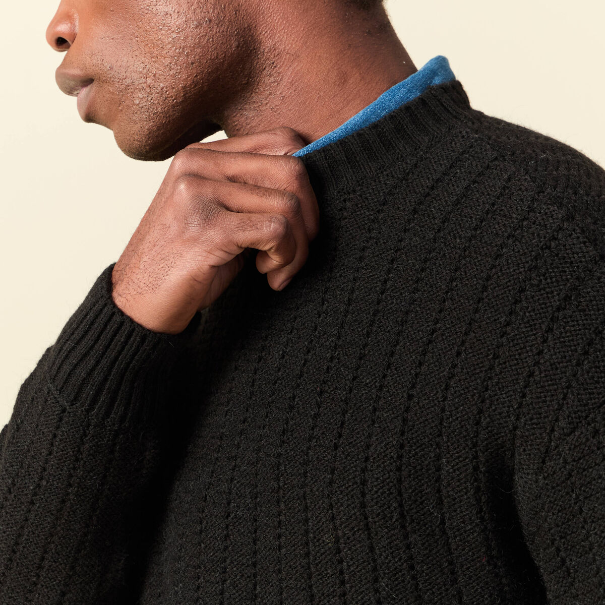 Pull manches longues col rond noir homme