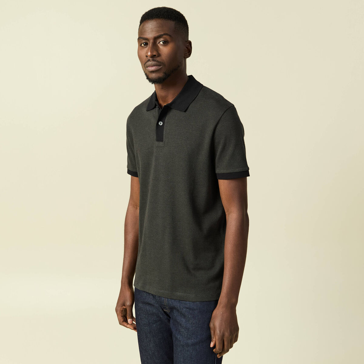 Polo col polo manches courtes en coton noir homme