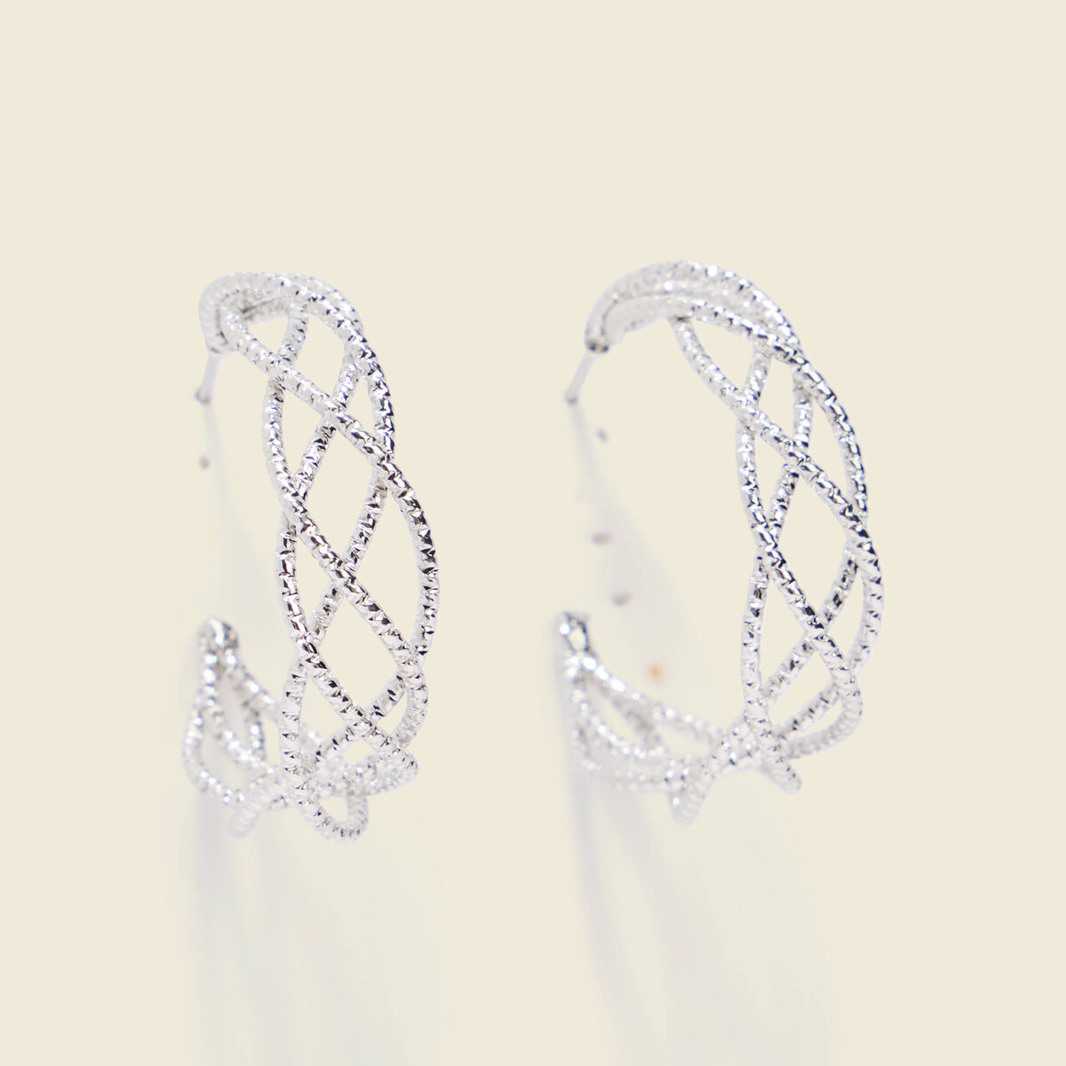 Boucles d'oreilles couleur argent femme
