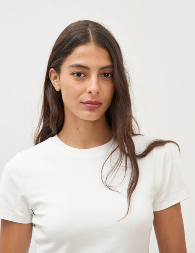T-shirt ajust&eacute; col rond manches courtes ecru femme