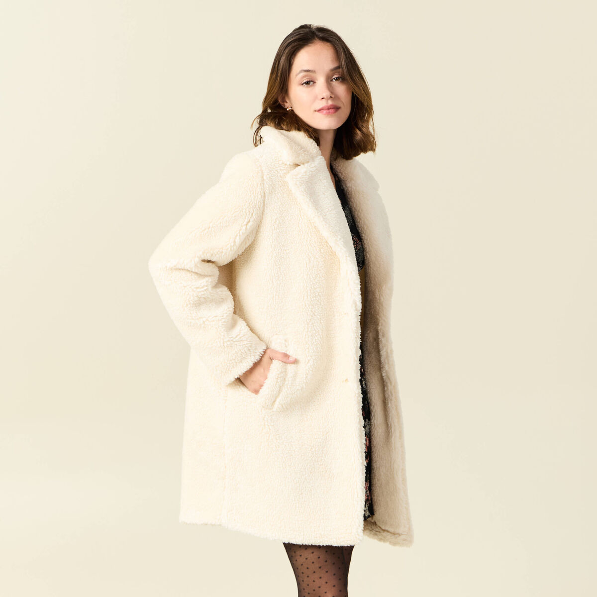Manteau long laine mouton creme femme