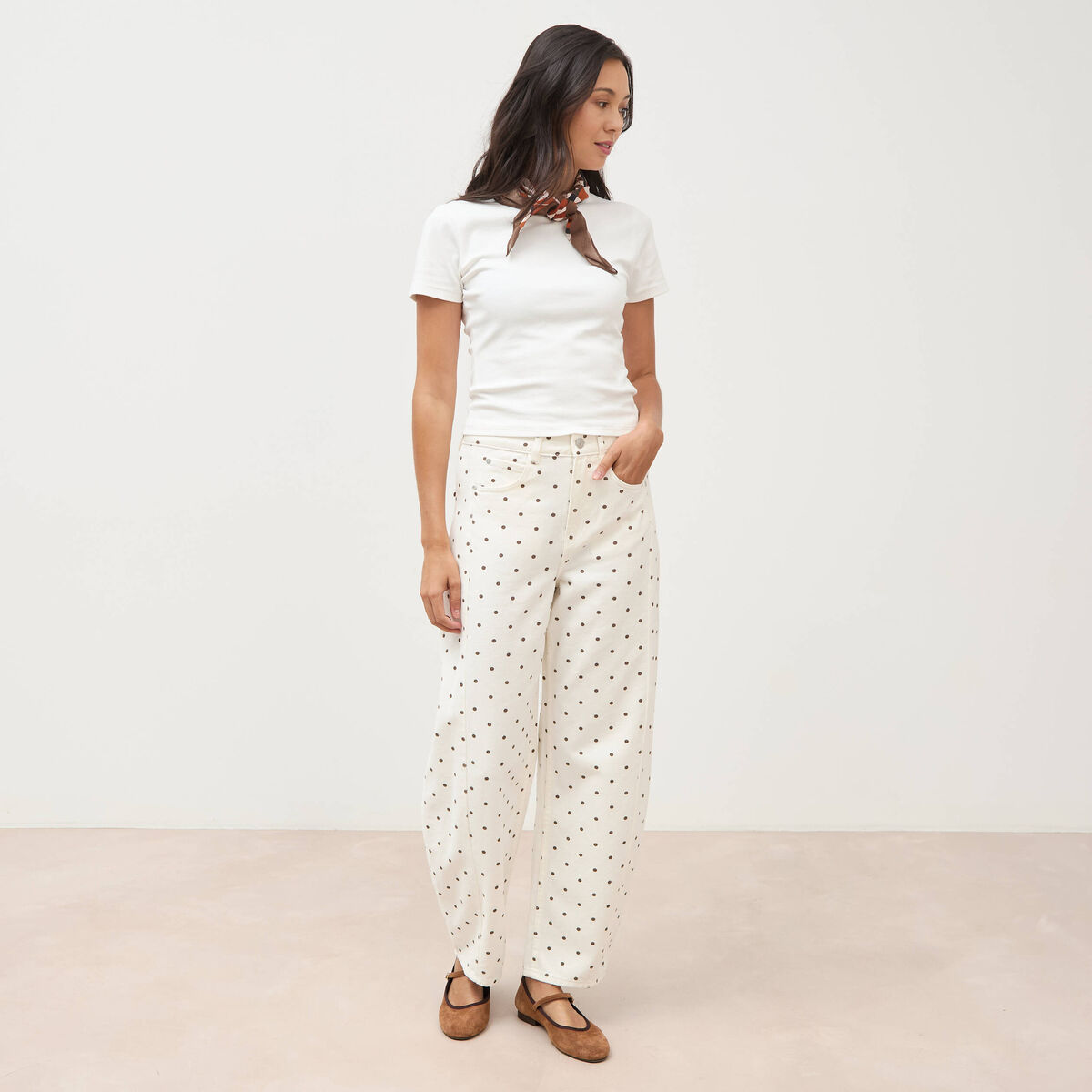 Jeans barrel taille haute bas resserr&eacute; ecru femme