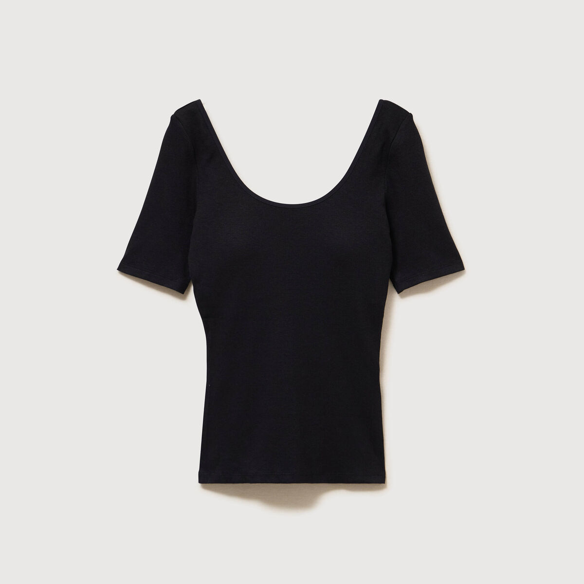 T-shirt ajust&eacute; d&eacute;collet&eacute; manches courtes noir femme