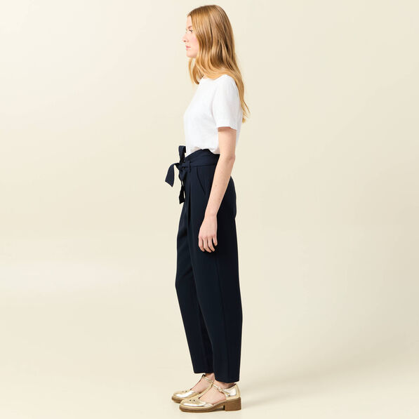 Pantalon carotte ceinturé bleu marine femme