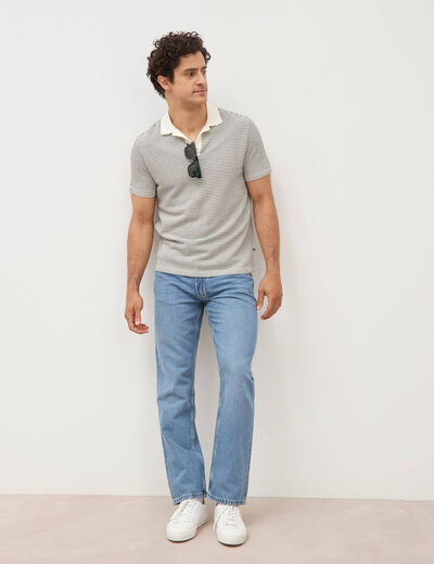Polo cintr&eacute; manches courtes col cubain ecru homme