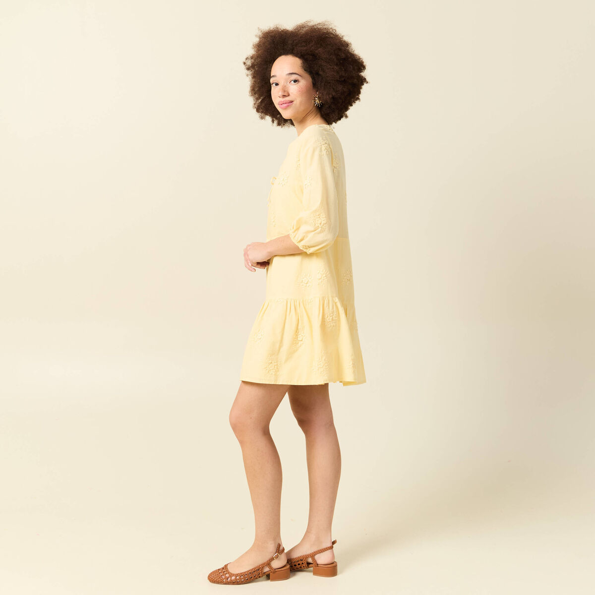 Robe col v manches 3/4 en coton jaune clair femme