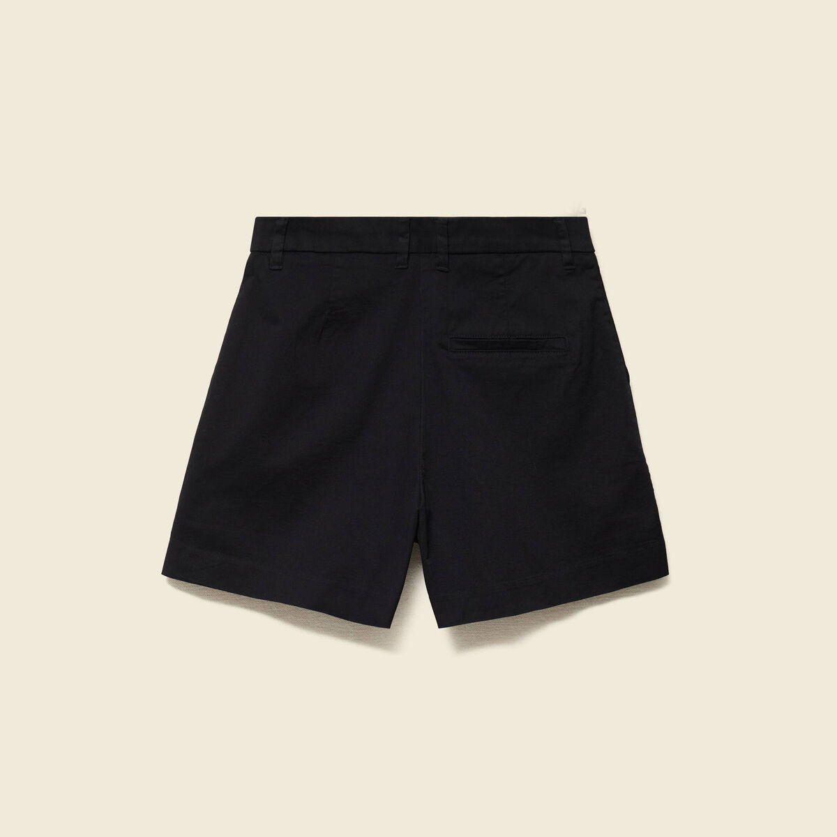 Short taille standard noir femme