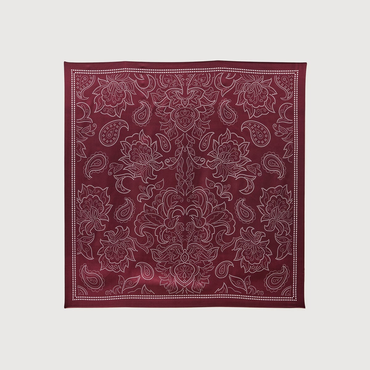 Foulard satin&eacute; bordeaux femme