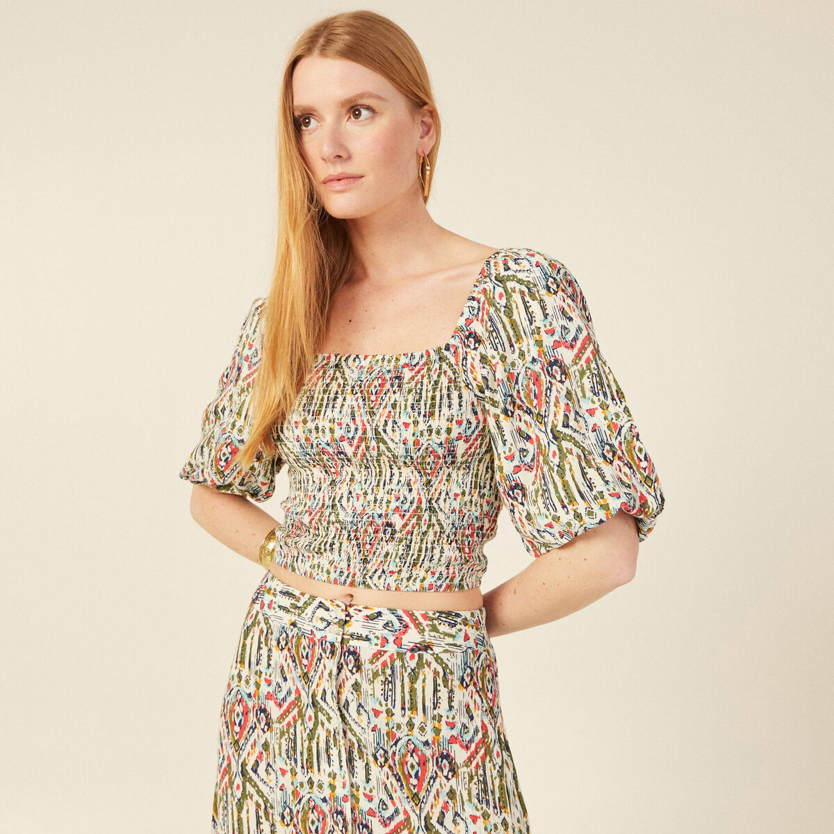 Blouse manches courtes smockée multicolore femme