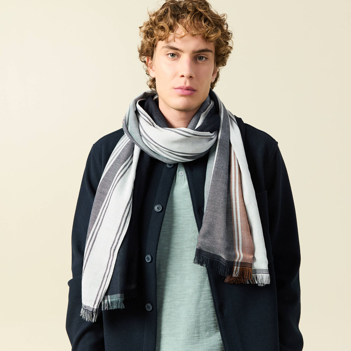 &Eacute;charpe bleu marine homme