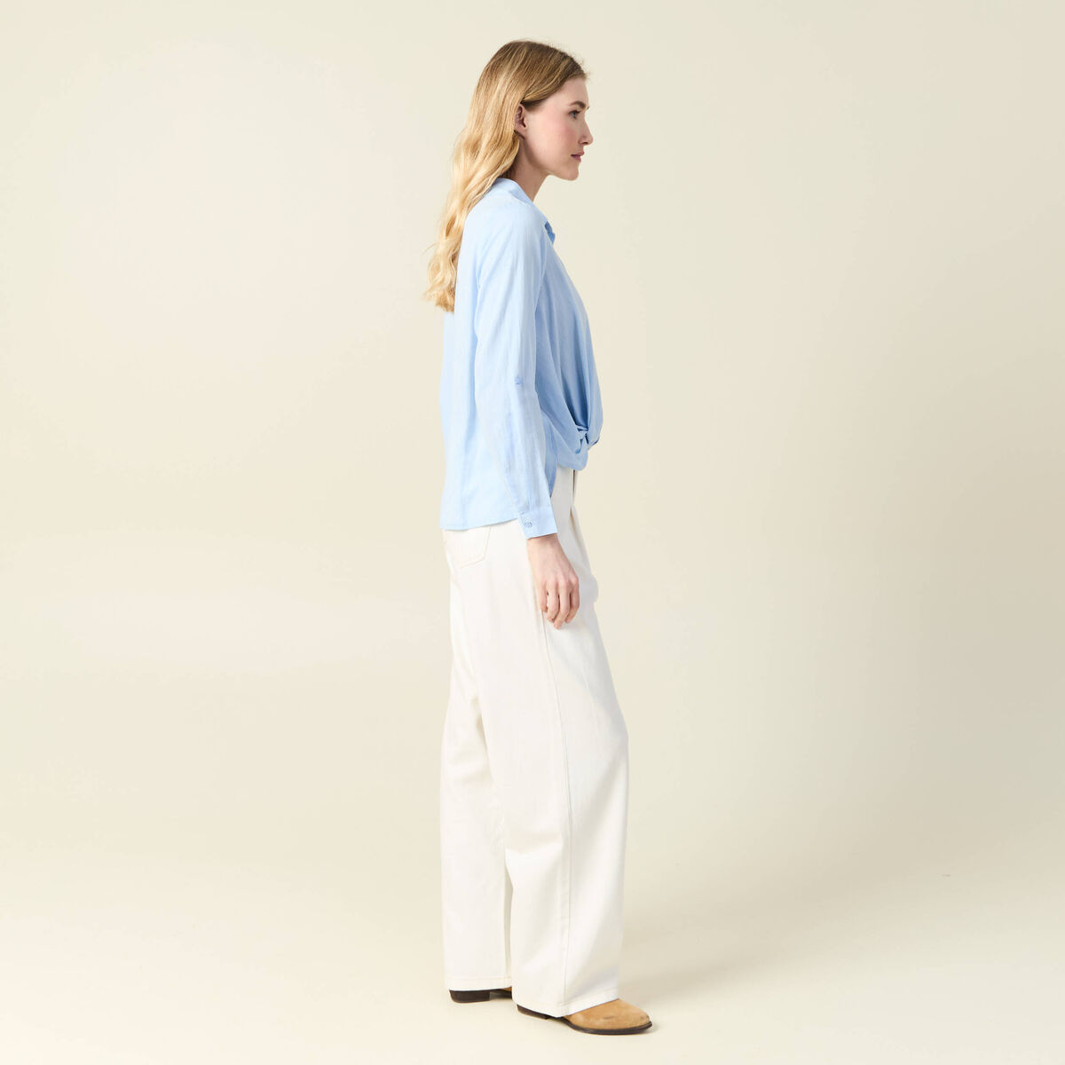 Chemise manches longues nouée bleu ciel femme