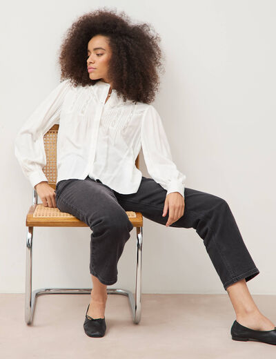 Blouse ajour&eacute;e col rond manches longues ecru femme